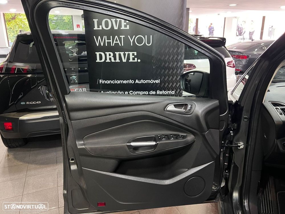 Ford Grand C-Max 1.6 TDCi Titanium Edition S/S - 29
