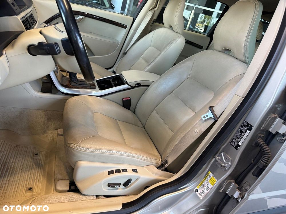 Volvo XC 70 - 21