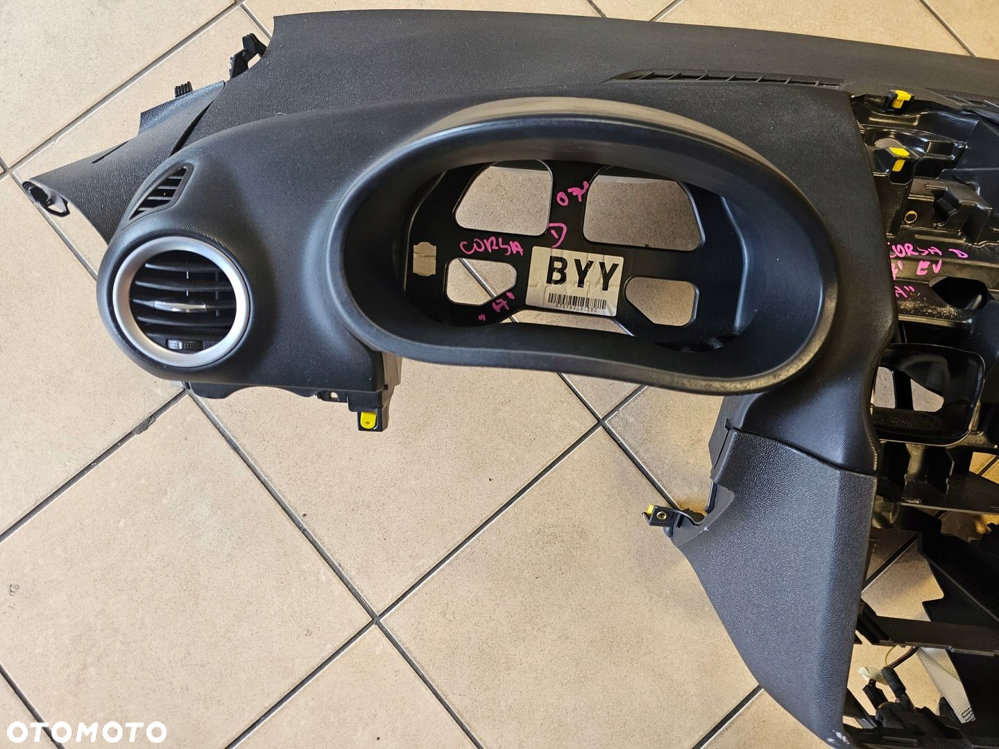 DESKA KONSOLA KOKPIT PASY SENSOR AIRBAG OPEL CORSA D EU 13262361 - 16
