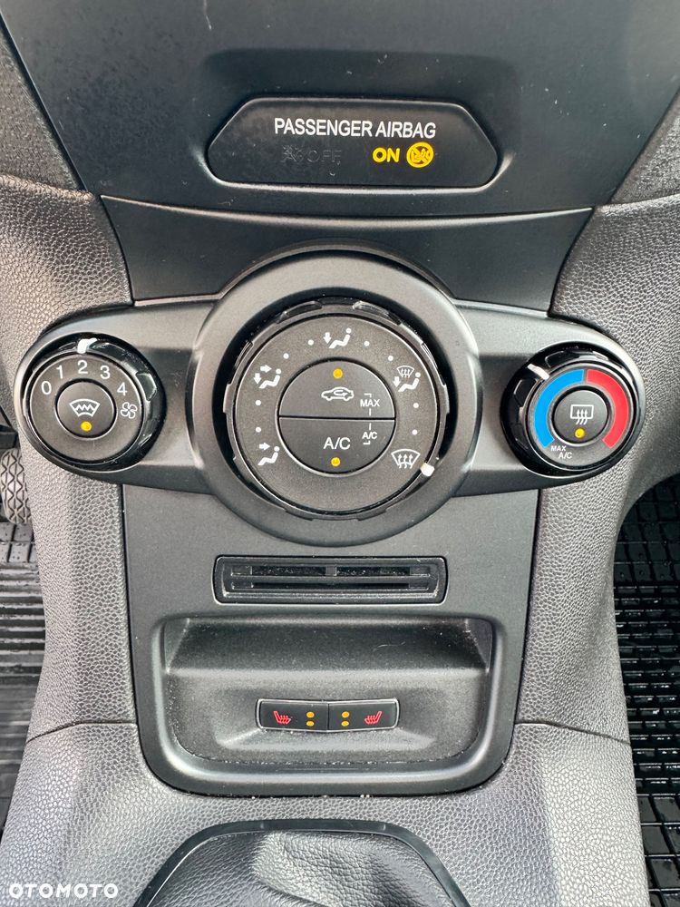 Ford Fiesta - 21