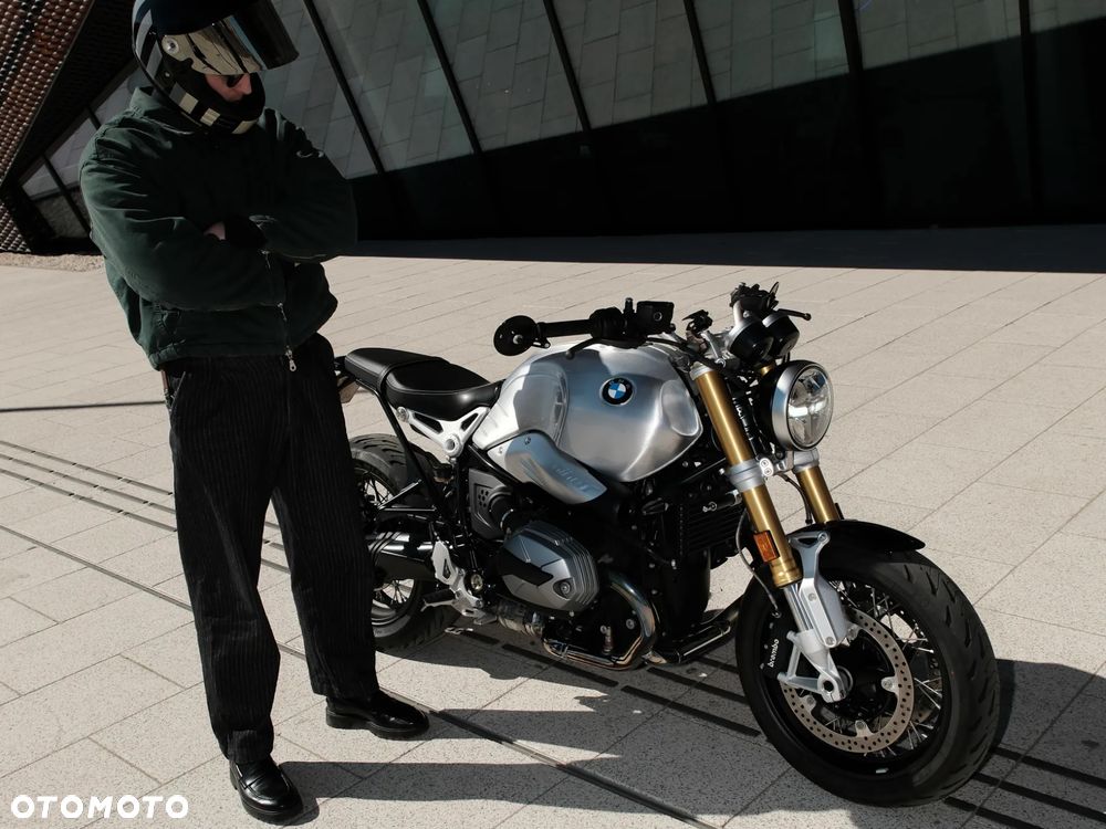 BMW R - 9