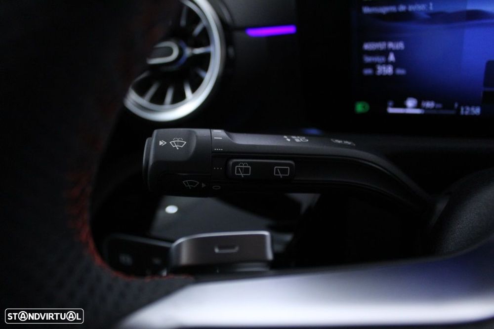 Mercedes-Benz A 250 e AMG Line - 24