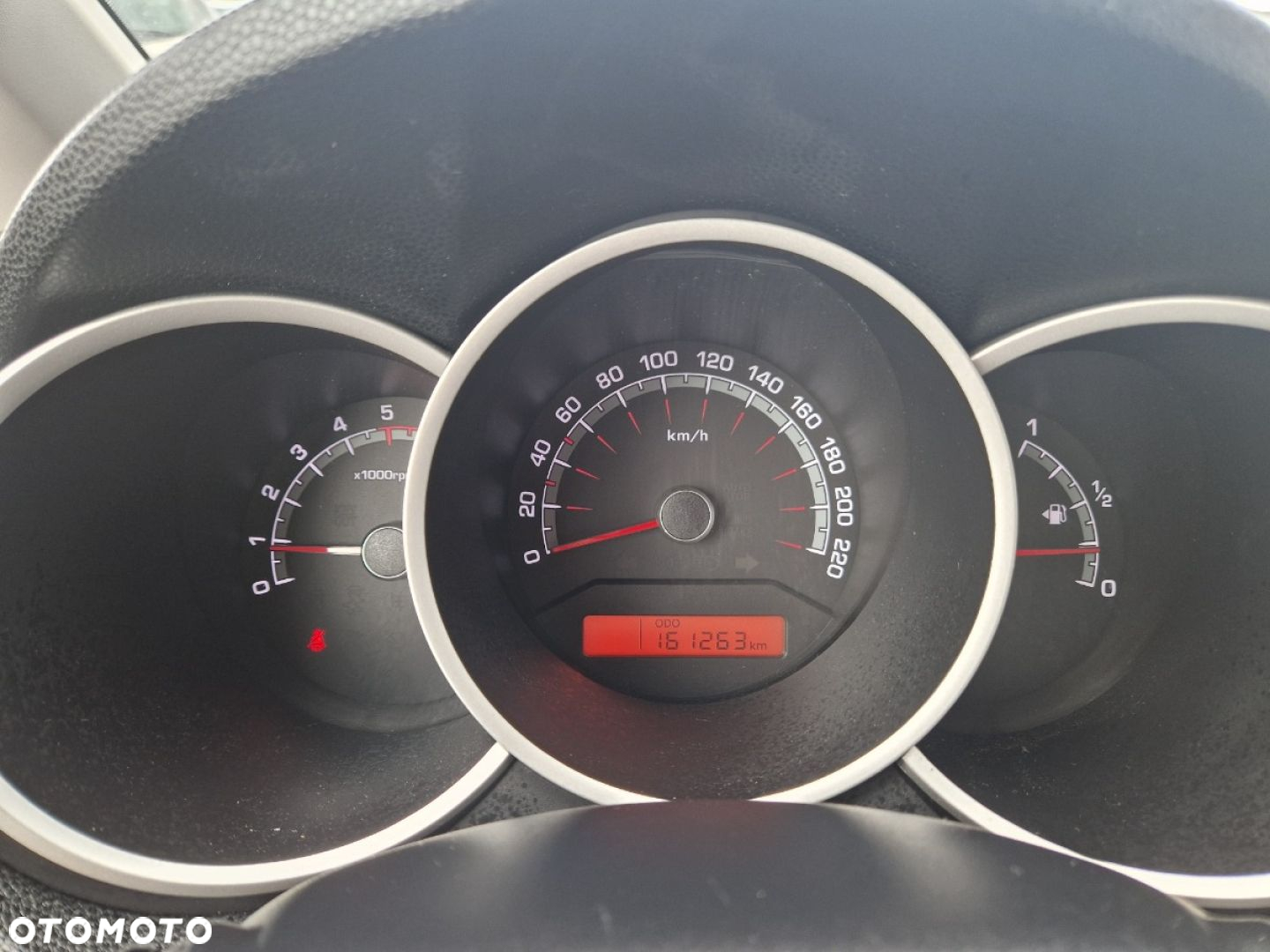 Kia Venga - 11