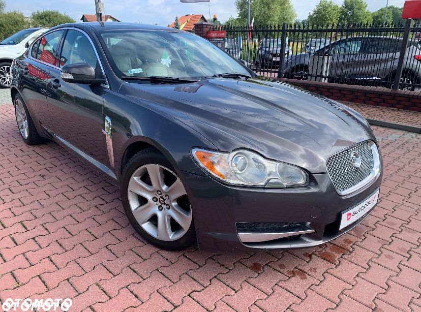 Jaguar XF