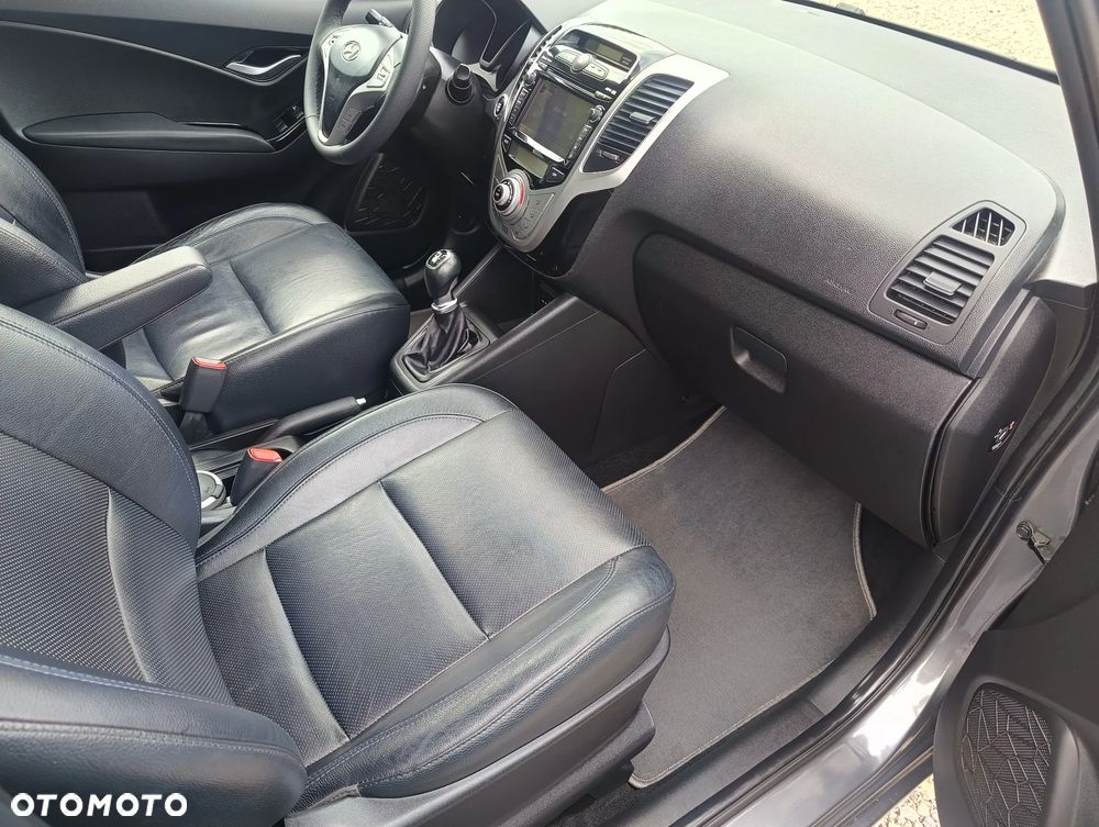 Hyundai ix20 1.6 Premium - 16