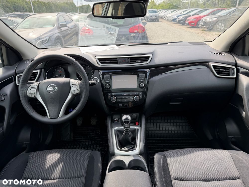 Nissan Qashqai 1.6 DIG-T N-Connecta - 27