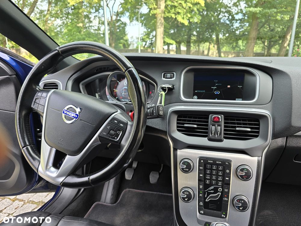 Volvo V40 D4 Ocean Race - 30