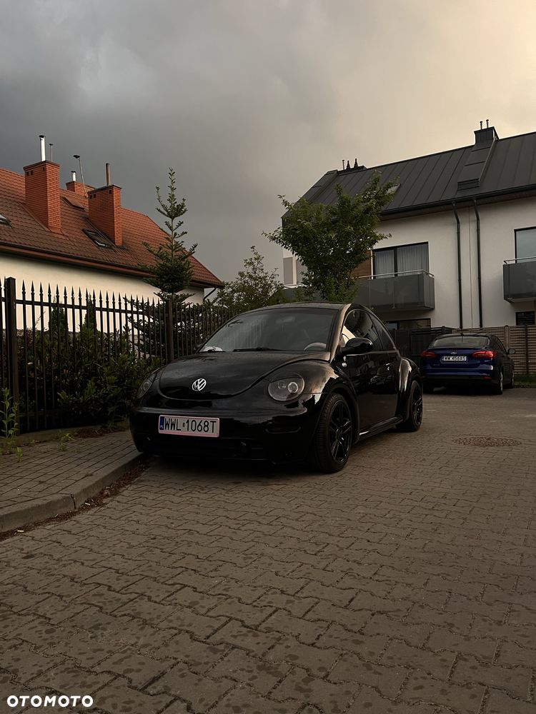 Volkswagen New Beetle - 1