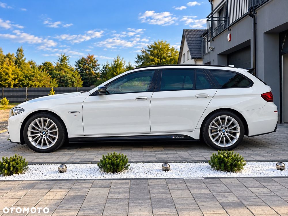 BMW Seria 5 525d xDrive - 6