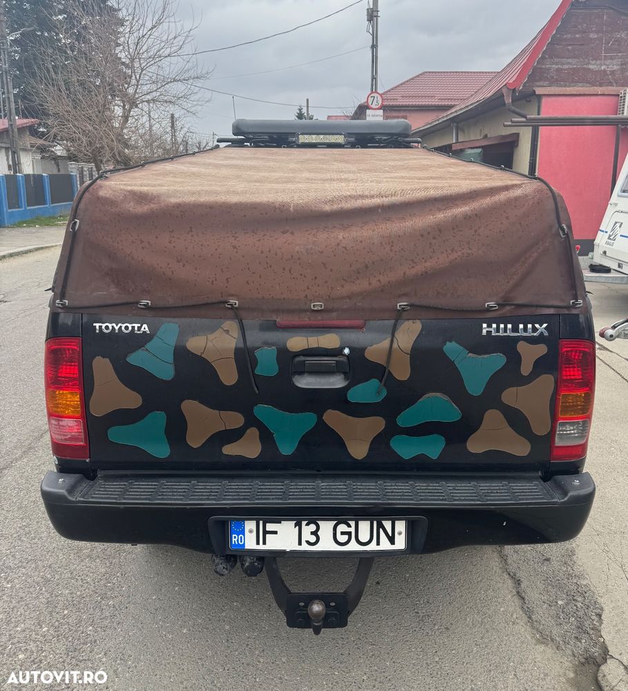 Toyota Hilux 4x4 Double Cab - 16