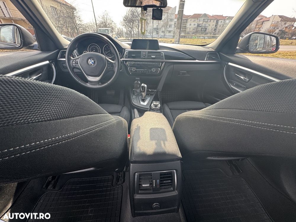 BMW Seria 3 320d Touring Aut. Sport Line - 9