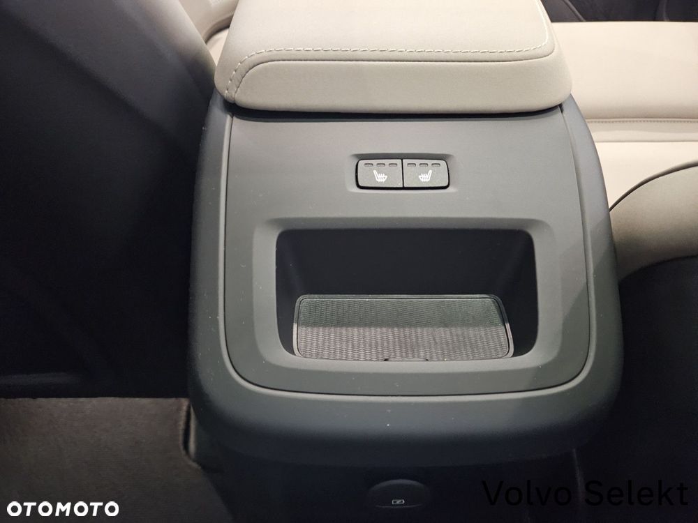 Volvo XC 60 - 32