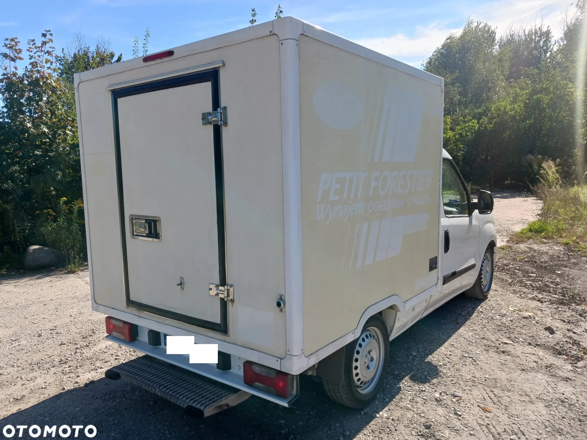 Fiat DOBLO 1.3 TDI 90KM 2014r Izoterma Chłodnia Mroźnia Agregat CARRIER Xarios 200 230V -29 +20 - 6