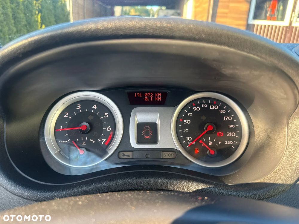 Renault Clio - 10
