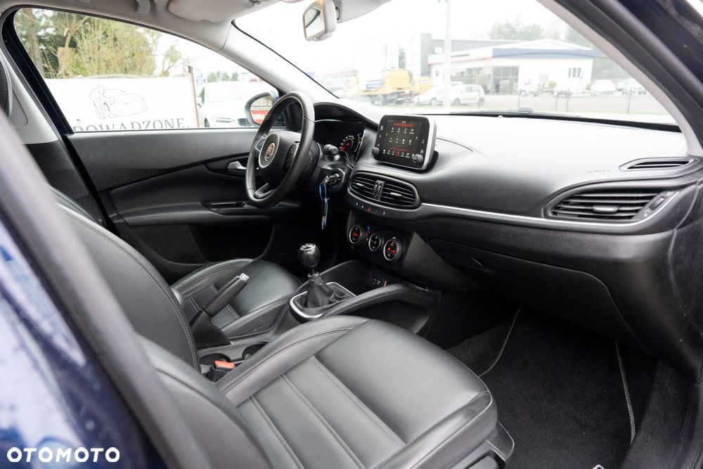 Fiat Tipo 1.4 T-Jet Business Line - 21