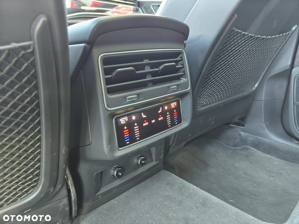 Audi SQ8 TFSI quattro tiptronic - 16