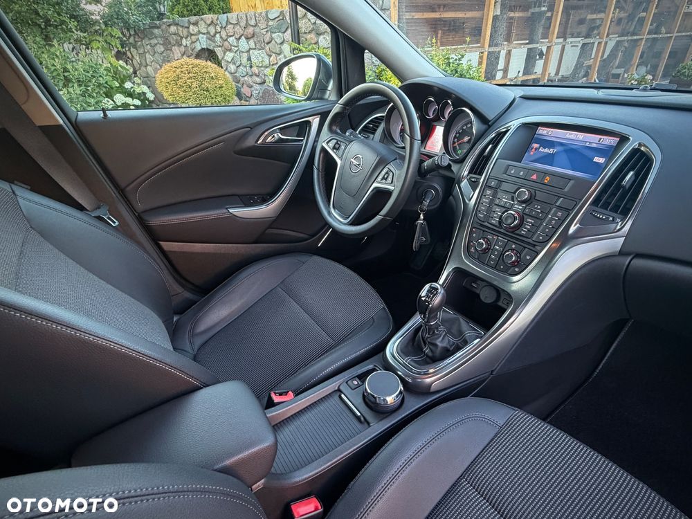 Opel Astra 1.4 T Cosmo - 16
