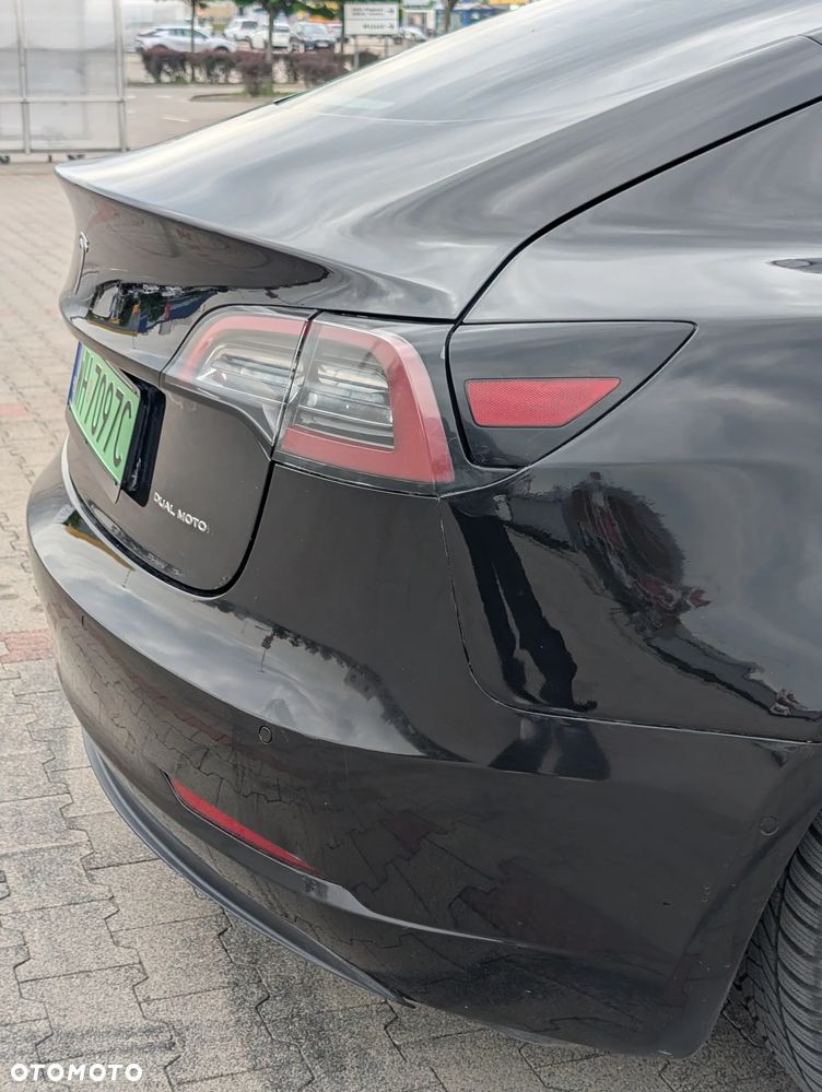 Tesla Model 3 - 21