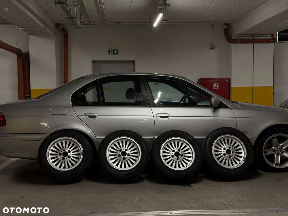BMW Seria 5 - 35