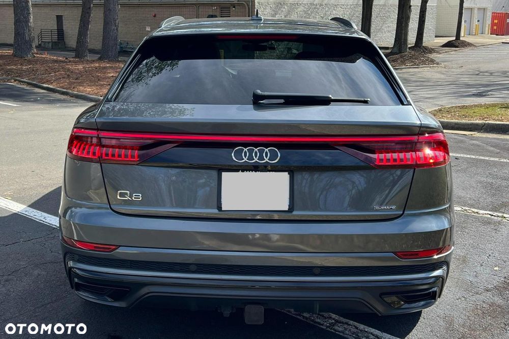 Audi Q8 - 7