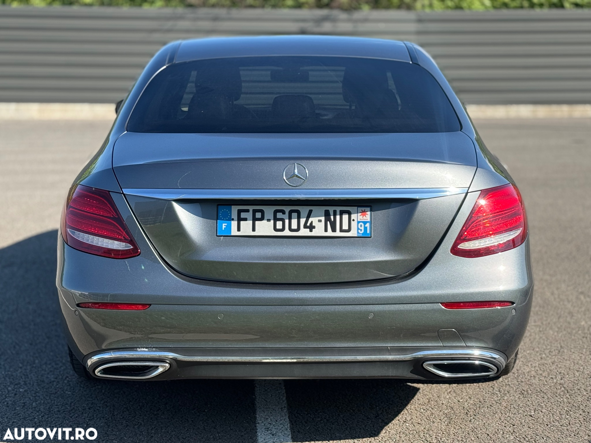 Mercedes-Benz E - 9