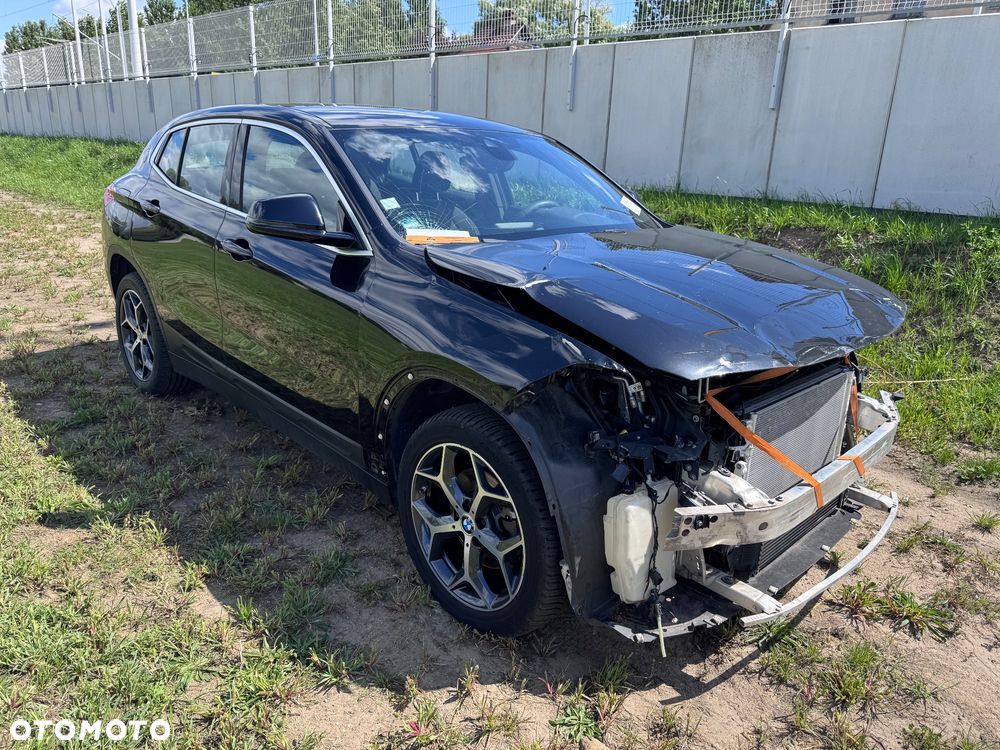 BMW X2 sDrive18d Advantage Plus - 3