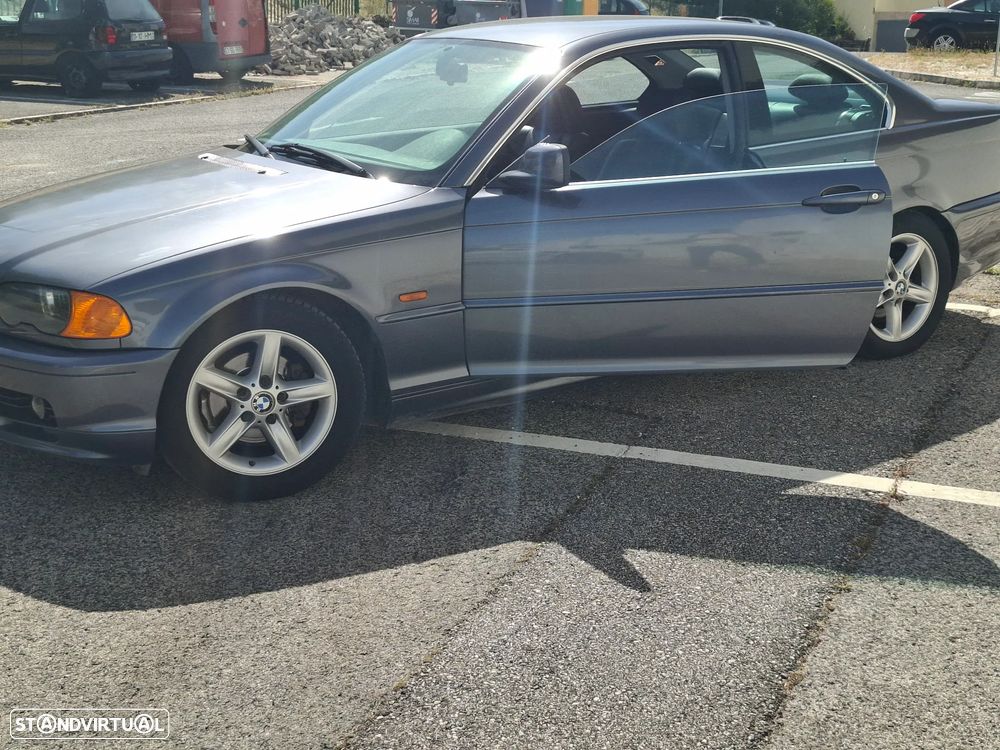 BMW 320 Ci - 8