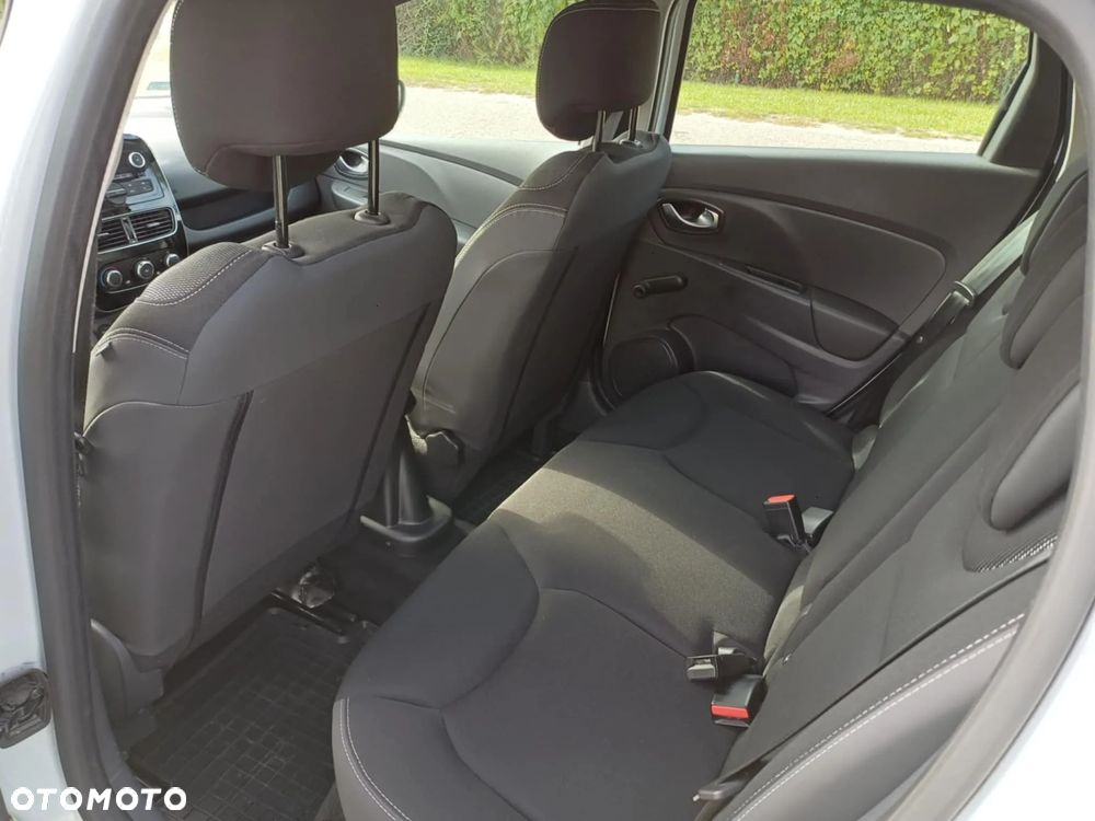 Renault Clio IV Grandtour 16-20 - 9