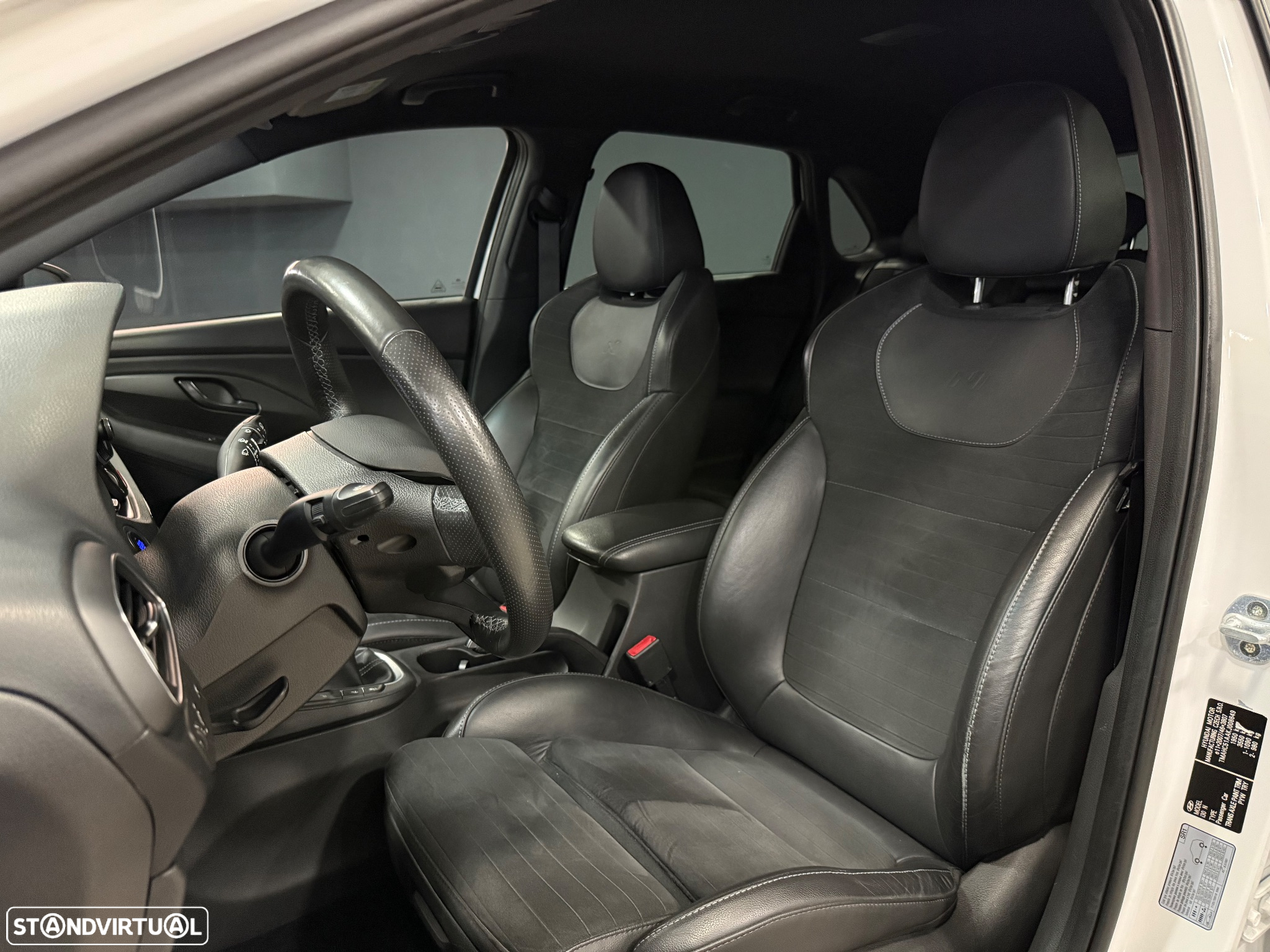 Hyundai i30 N 2.0 T-GDi Performance Pack - 2