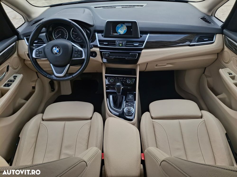 BMW Seria 2 220i AT Luxury Line - 16