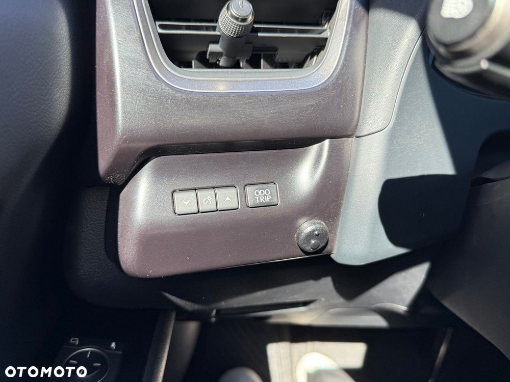 Lexus UX - 23
