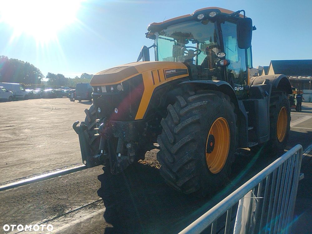 JCB Fastrac 4220 - 2