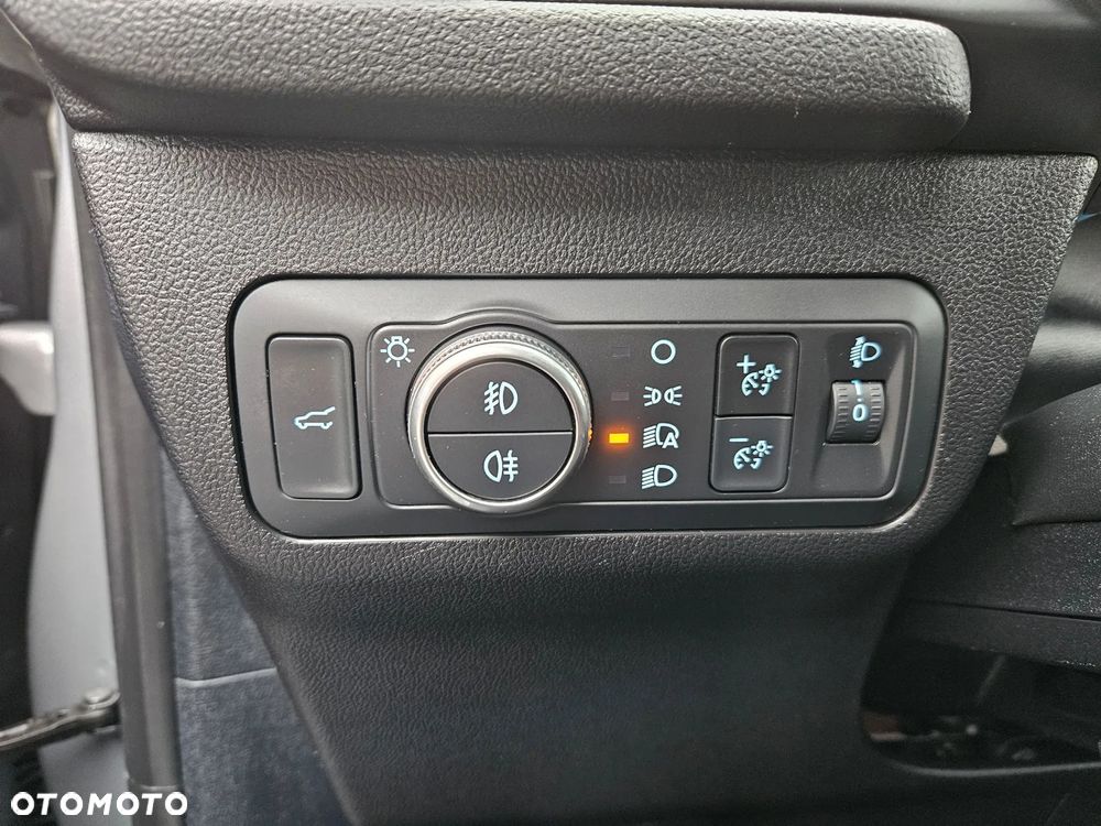 Ford Kuga 2.5 FHEV FWD ST-Line - 14