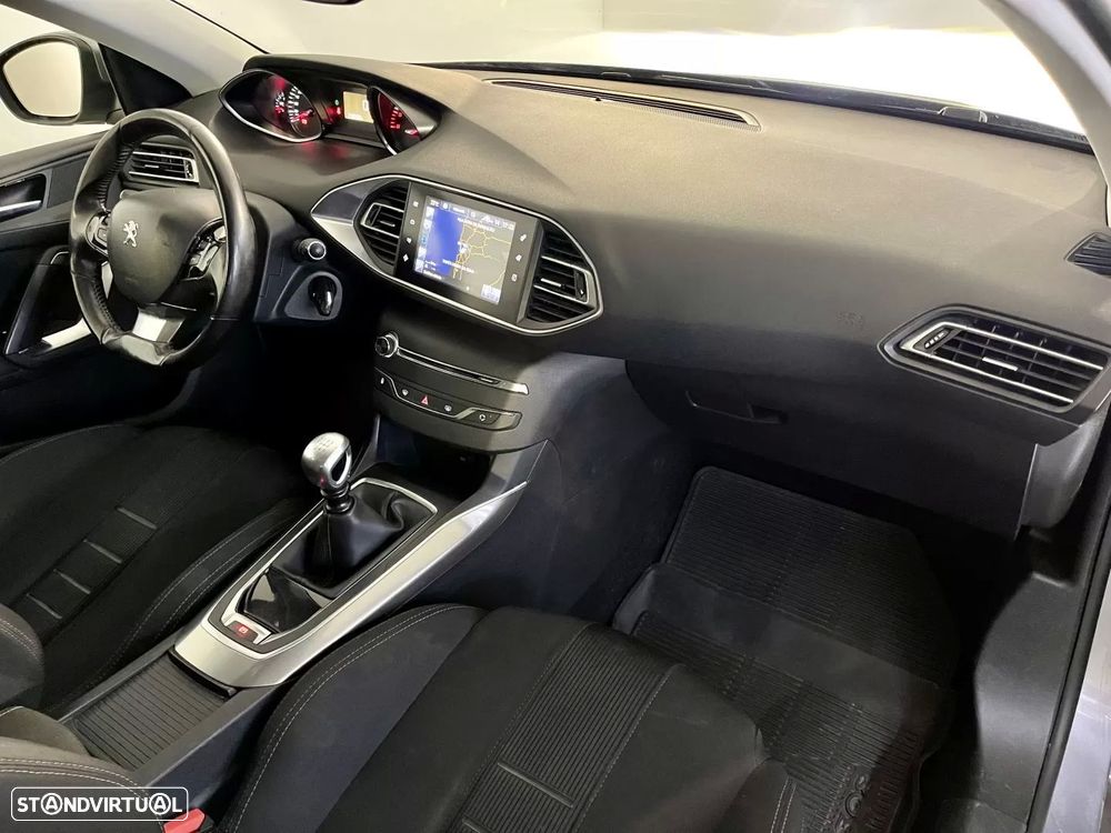 Peugeot 308 1.6 e-HDi Active - 16