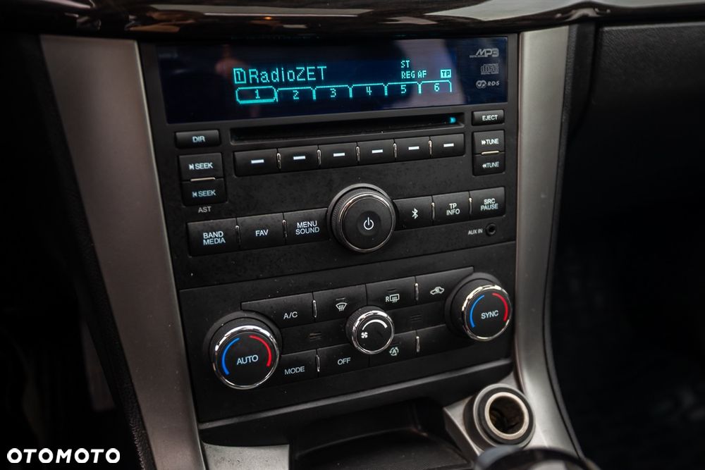 Chevrolet Captiva 2.2 d LTZ - 23