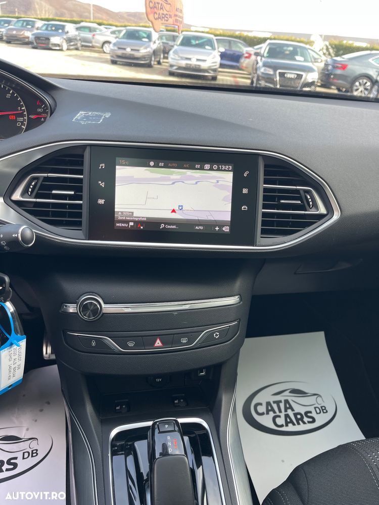 Peugeot 308 BlueHDi FAP 130 EAT6 Stop & Start Allure - 36