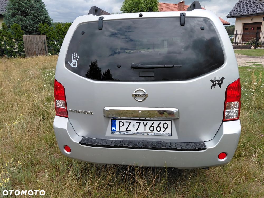 Nissan Pathfinder 2.5 DCi Elegance + - 5