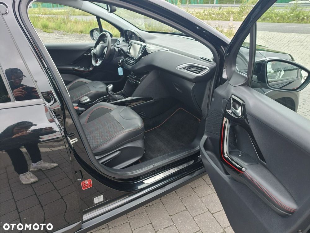 Peugeot 2008 - 18