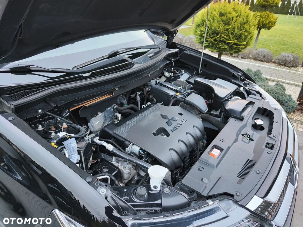 Mitsubishi Outlander 2.0 2WD Invite - 11