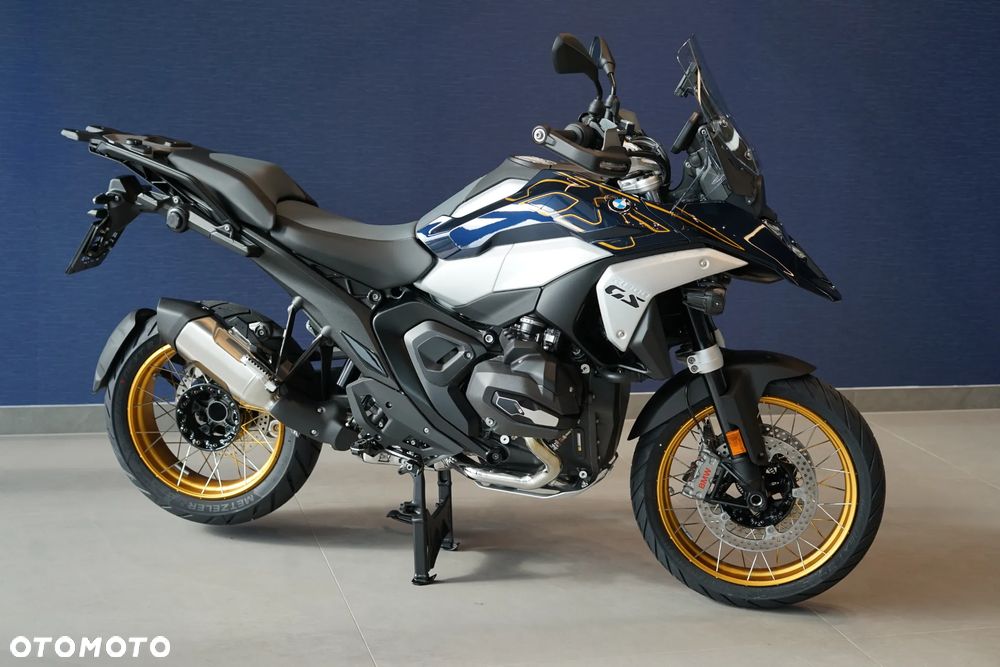 BMW R - 1