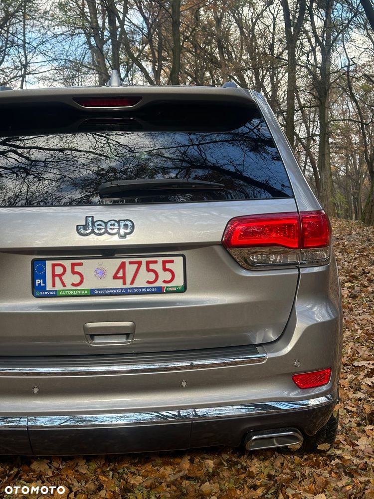 Jeep Grand Cherokee 5.7 V8 HEMI Summit - 24