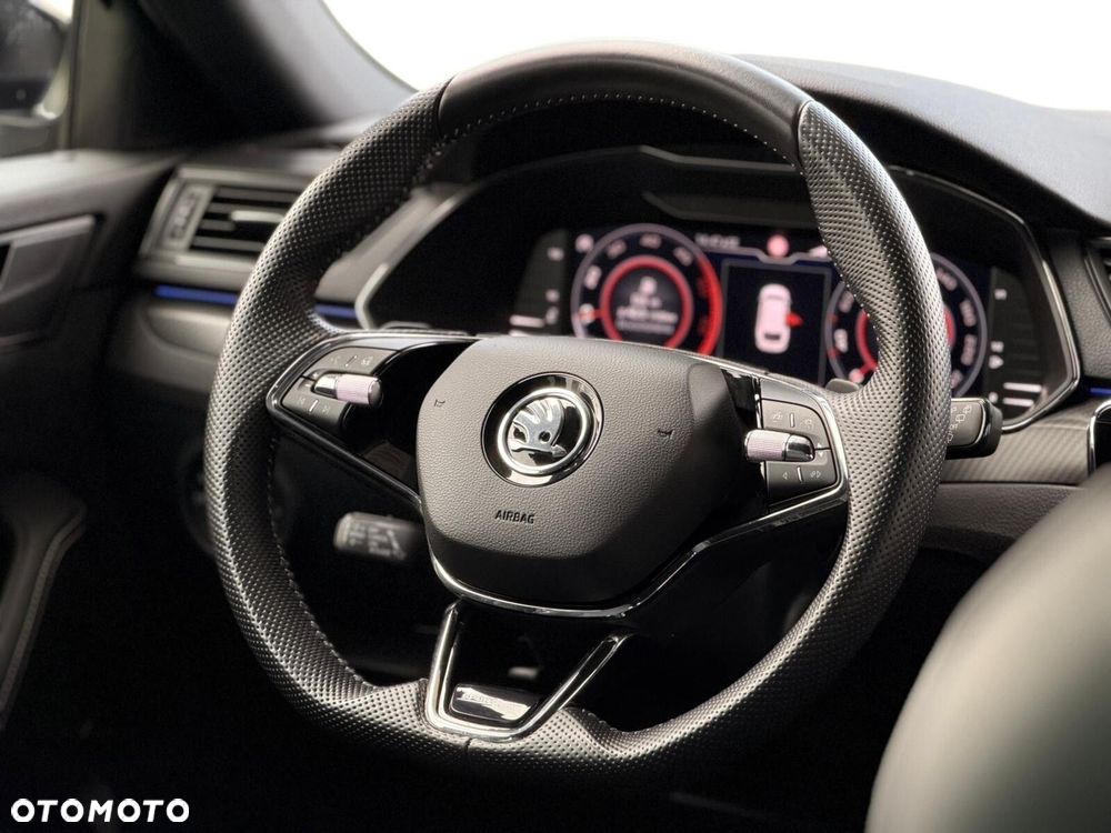 Skoda Superb 2.0 TDI SCR 4x4 Sportline DSG - 17