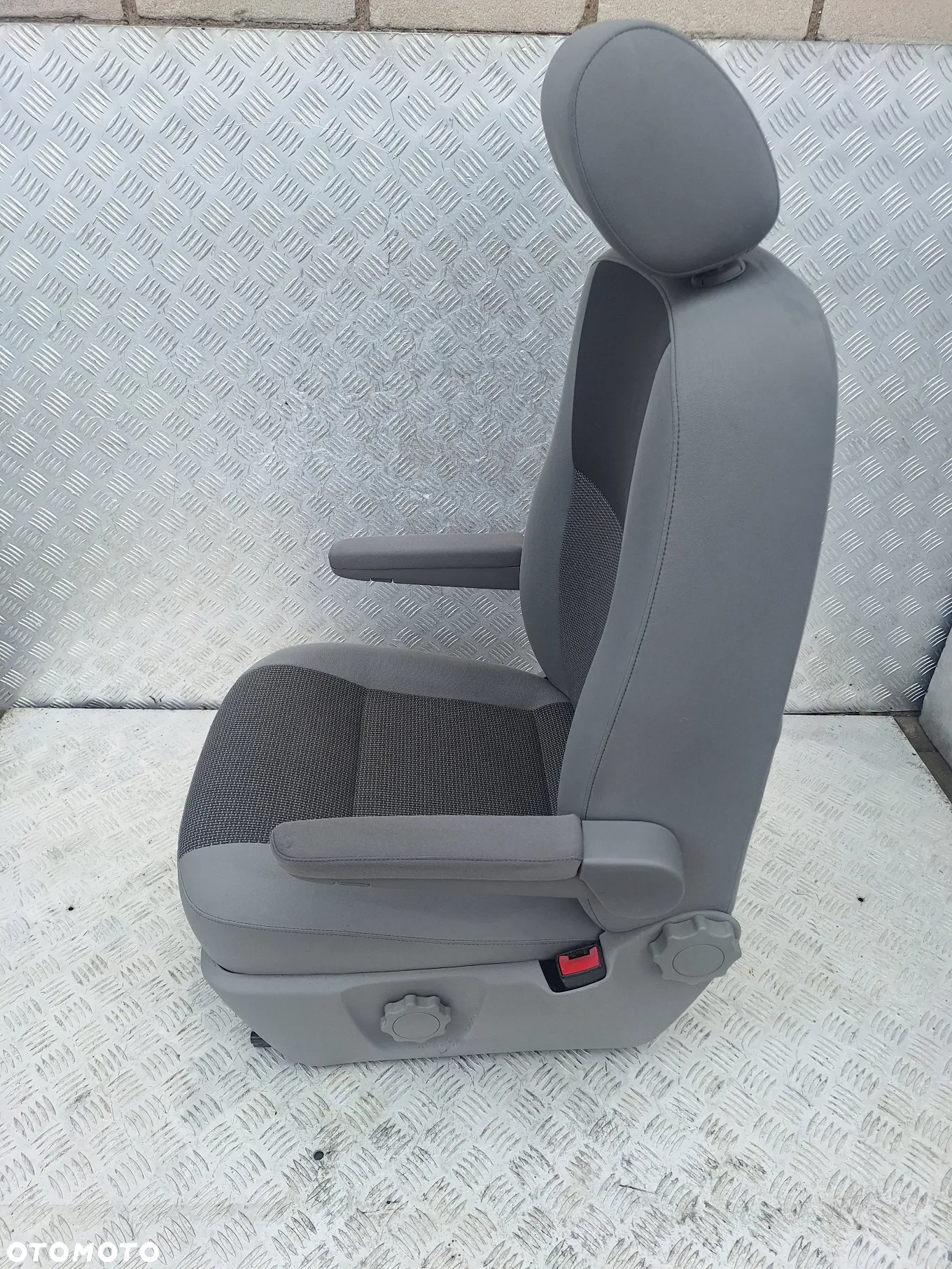 FOTEL PODŁOKIETNIK PRAWY PRZÓD PASAŻERA VW TRANSPORTER T5 LIFT CARAVELLE - 3