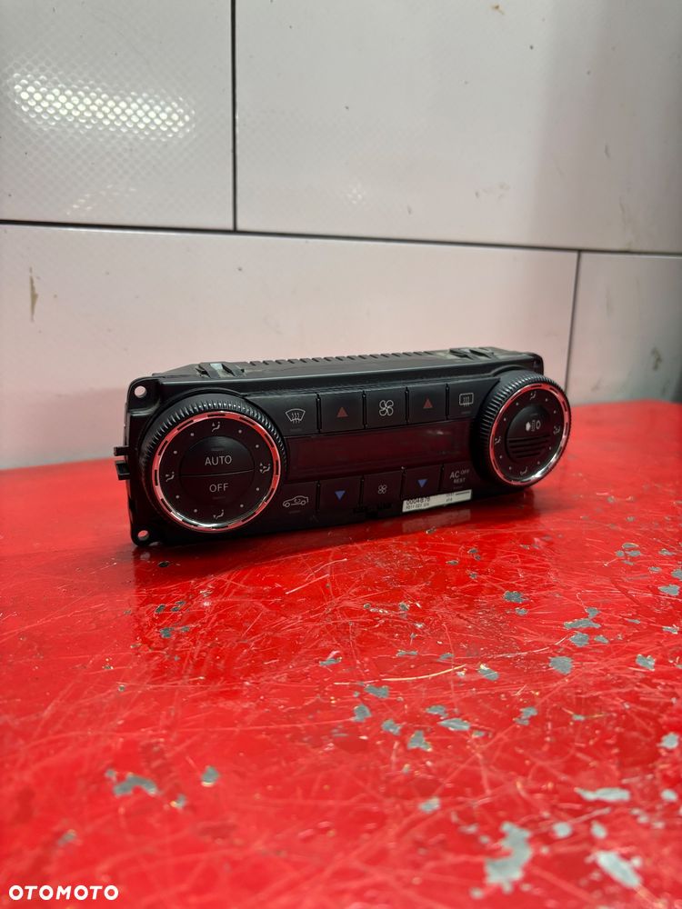 MERCEDES CLK W209 PANEL KLIMATYZACJI A2038301985 - 1