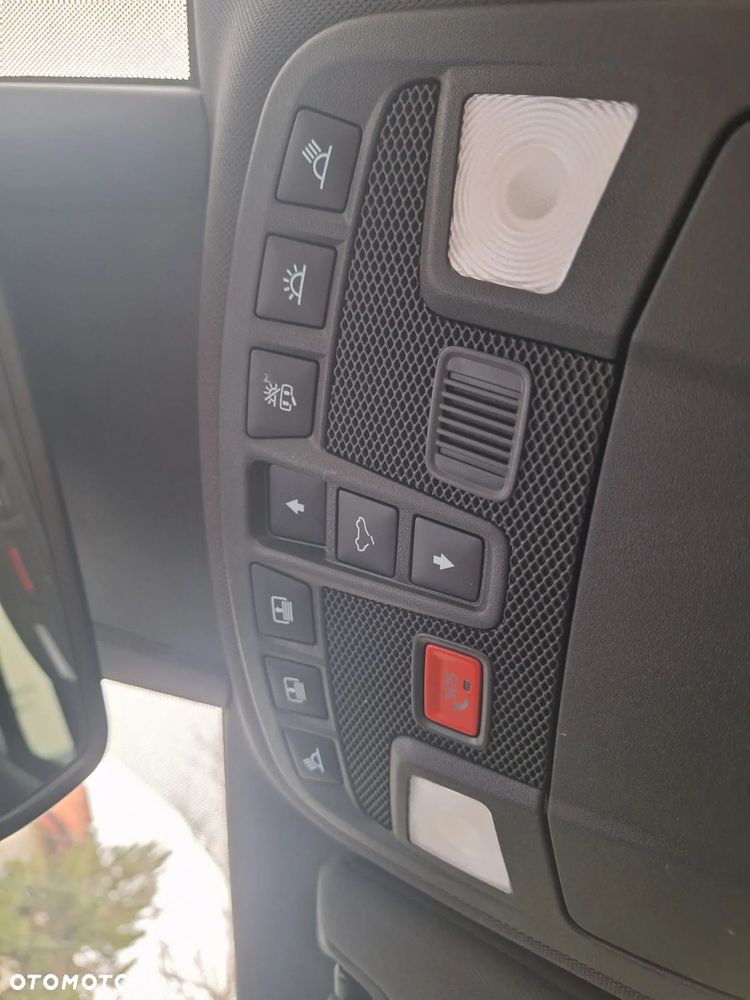 Ford Mondeo 2.0 Hybrid ST-Line Plus - 24