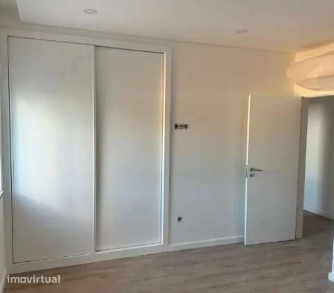 Moderno Apartamento T2 em Carregal do Sal - Grande imagem: 4/11