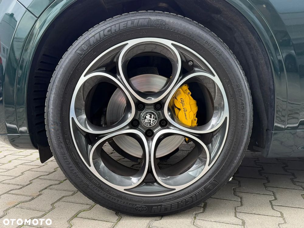 Alfa Romeo Stelvio 2.0 Turbo Veloce Q4 - 7