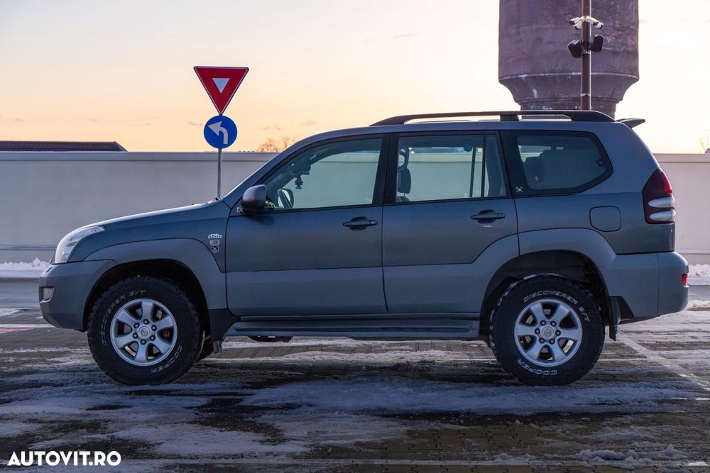 Toyota Land Cruiser - 6
