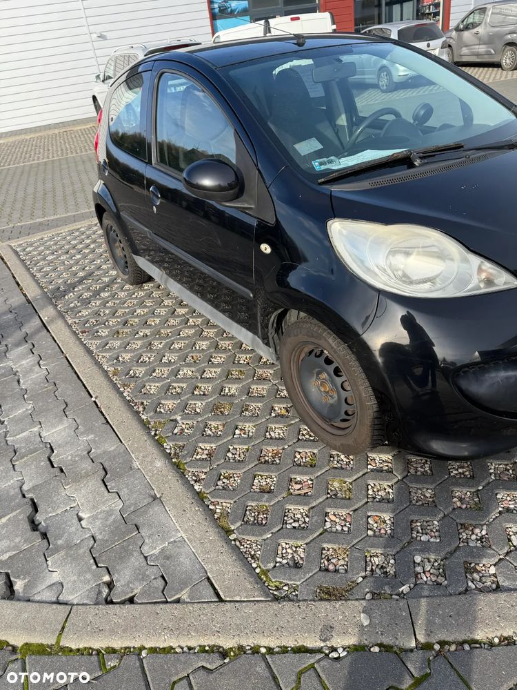 Peugeot 107 1.0 Happy - 11