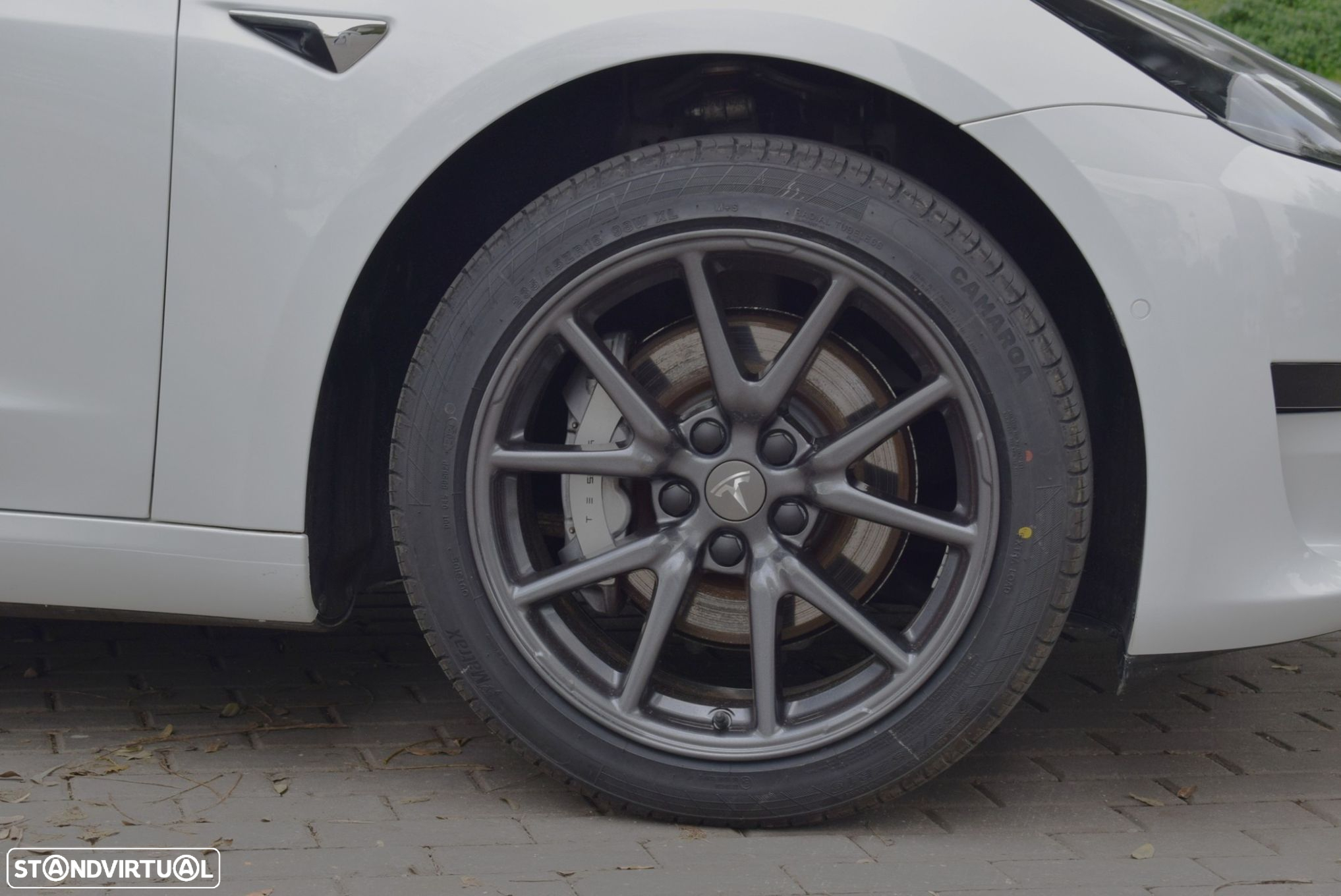 Tesla Model 3 Standard RWD Plus - 35